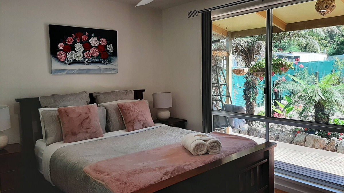 Mallacoota Cottage | Coola cottage amongst a koala corridor