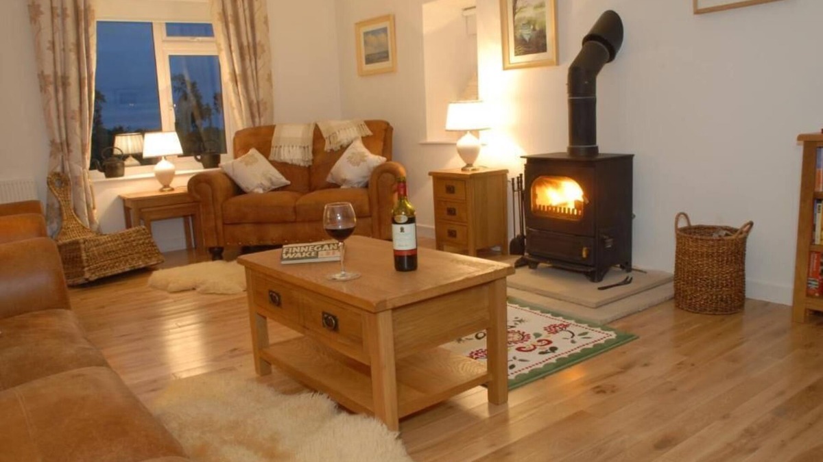 Enniskillen House | Coolbeg Farmhouse Ulster