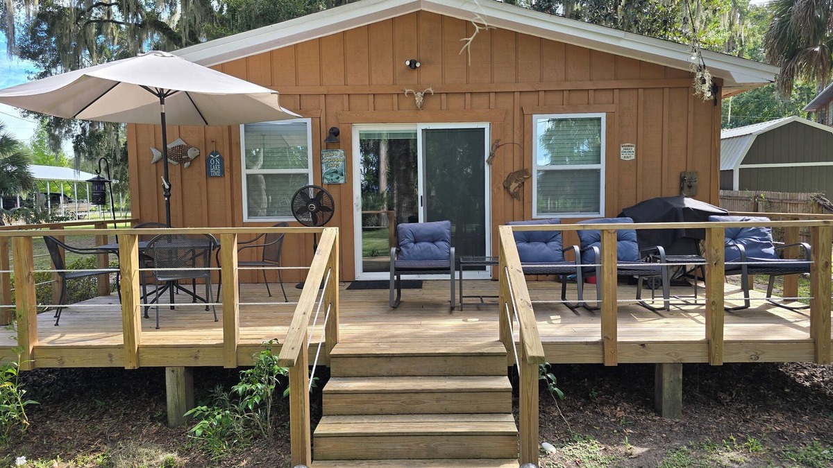 Cross Creek House | Cooper's Creekside in Cross Creek is located right on the creek with boat access