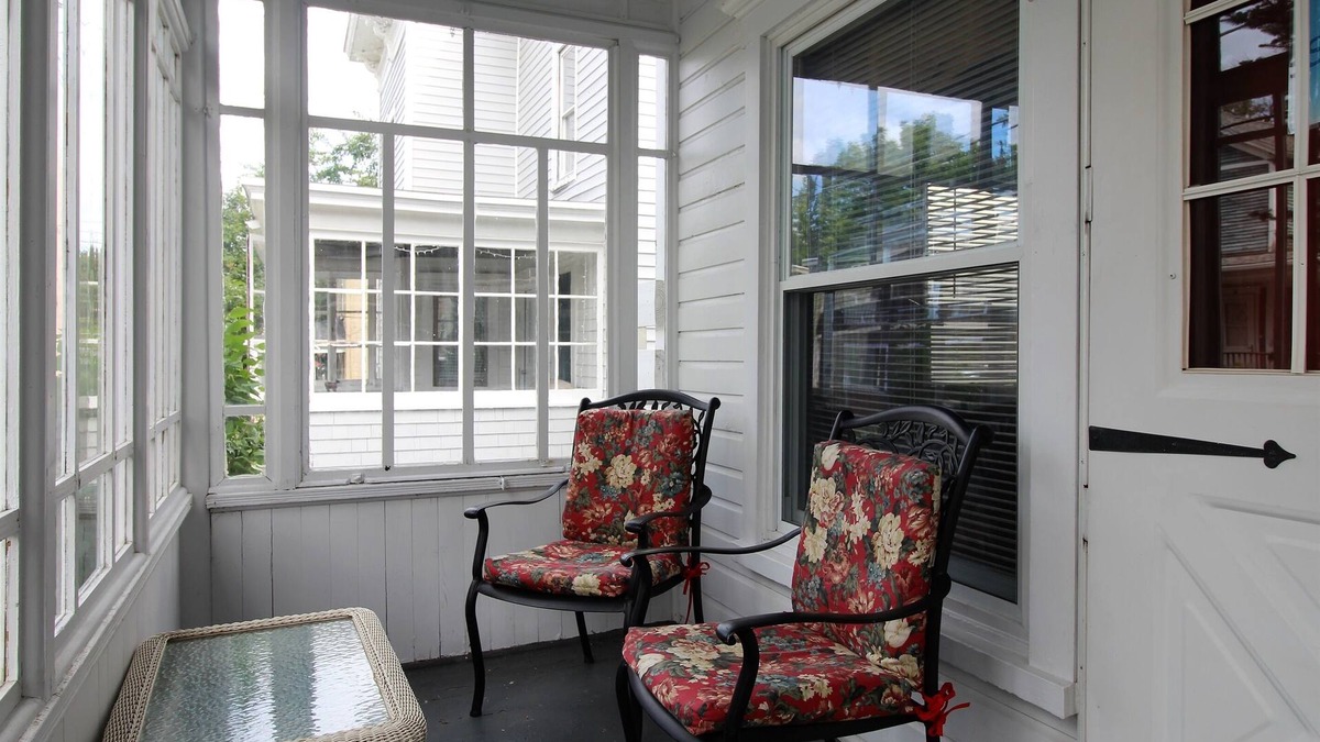 Oneonta Apartment | Cooperstown Baseball Rentals - The Sideline