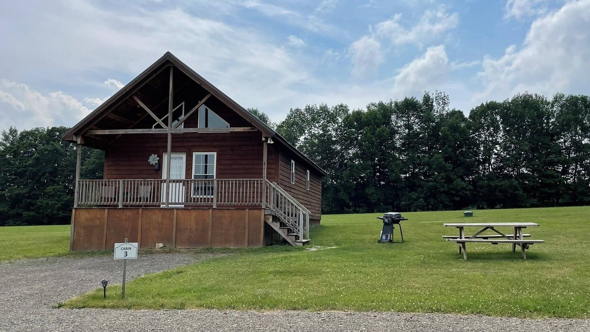 Milford Cabin | Cooperstown Double Play Cabins 3 Near Baseball