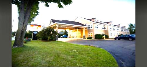 Lancaster Hotel | Coos Motor Inn