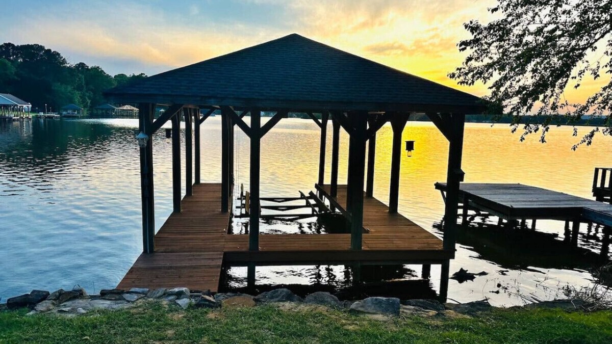 Gadsden House | Coosa River Hideaway