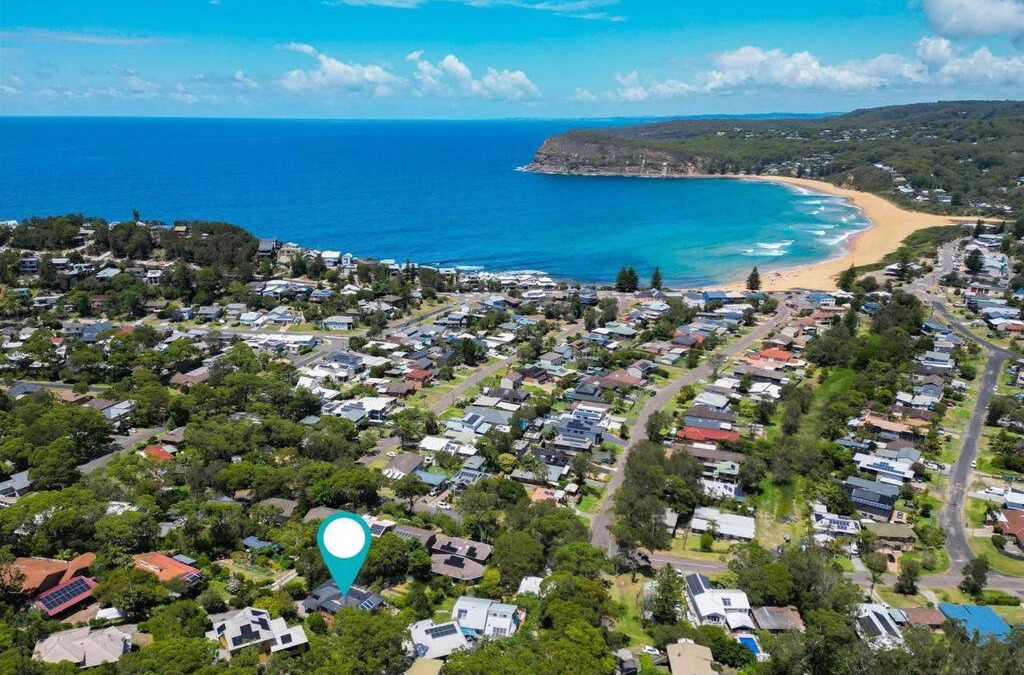 Copacabana House | Copa Beach Vista (Stunning Beach & Ocean Views, Walk to Beach)