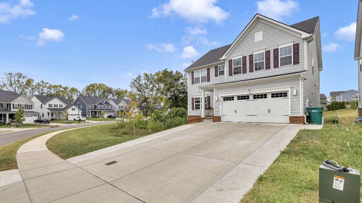 Spring Hill Condo | Copper Ridge! New Lovely 2 bedroom unit! 1200 sqf