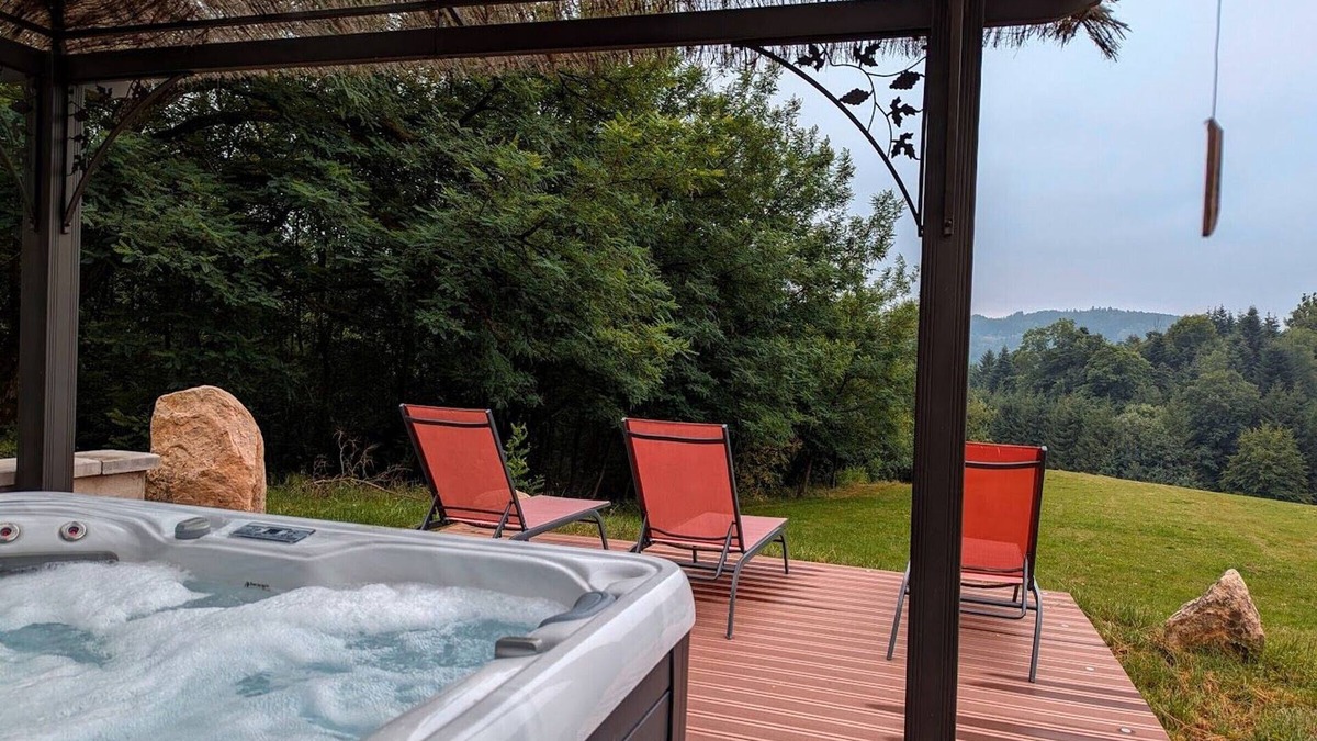 Moyenmoutier Bed & Breakfast | Coquelicot Room, peaceful nature retreat from the 18th century, breakfast included