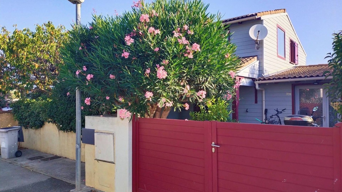 Perols House | , Coquette villa 5kms from the sea, 300m from the sports course near the ponds