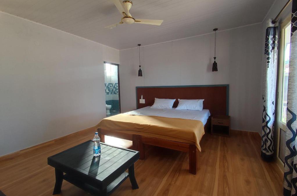 Murudeshwara Bed & Breakfast | Coral Beach Cottage