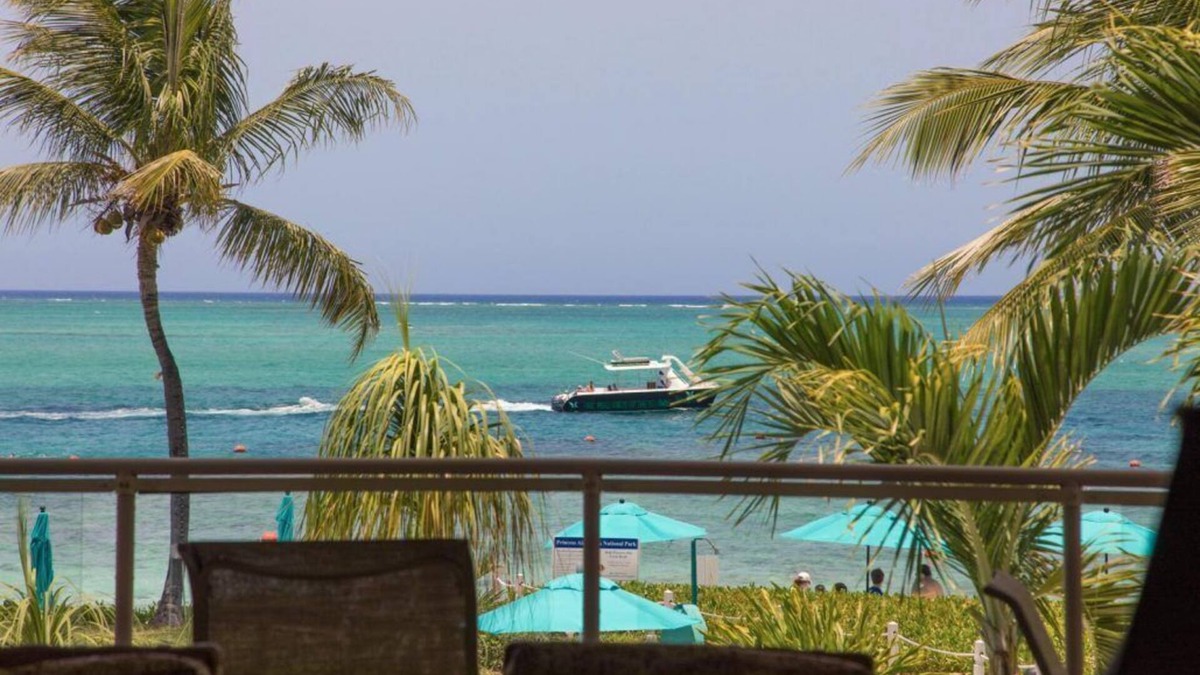 The Bight Apartment | Coral Gardens on Grace Bay