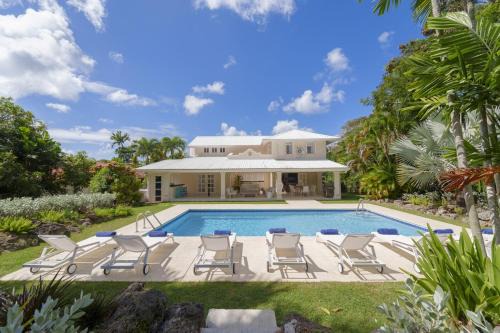 Gibbes House | Coral House 3 bedroom home by Bluescape