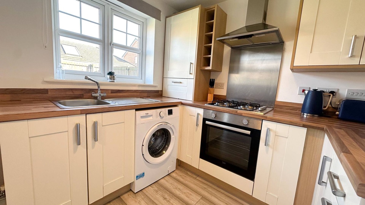 Thornaby On Tees House | Coral House is our beautiful home away from home for 5