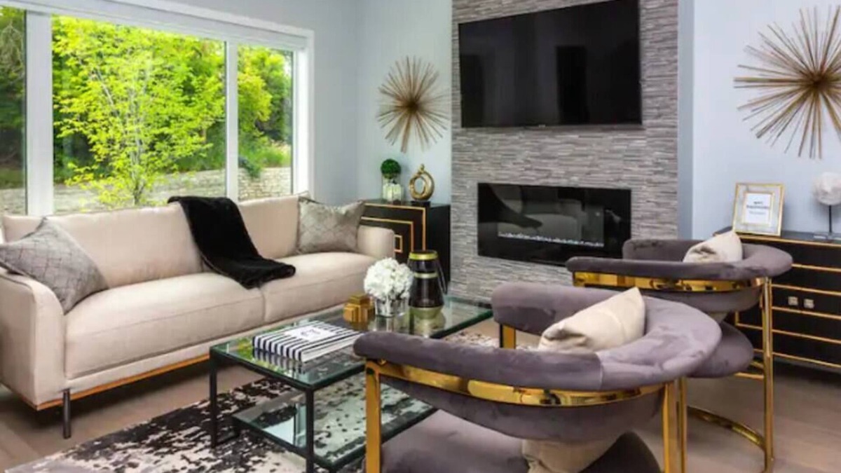 Highland Park House | Coral Kahala Charm