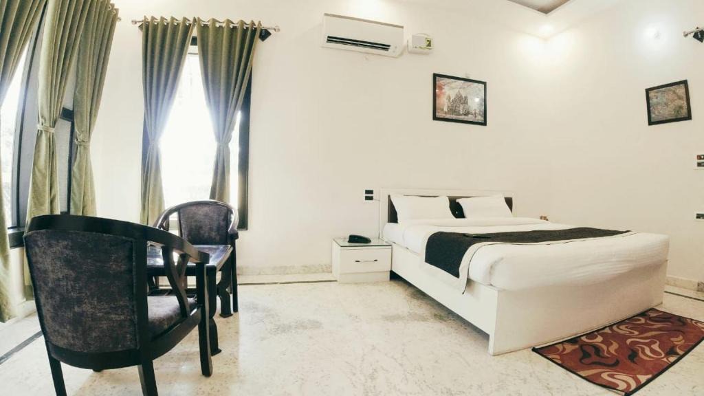 Bail Parao Villa | corbett orchid view with forest view
