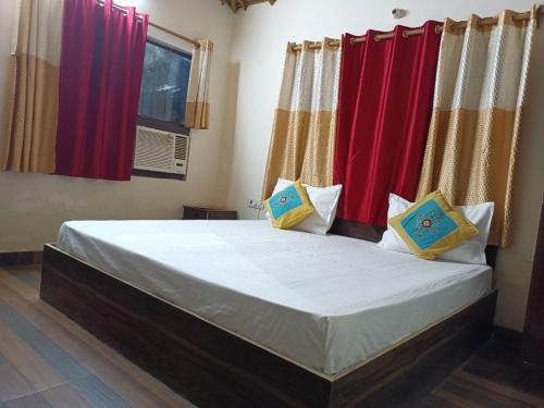 Dhikuli Hotel | Corbett Tiger Huts