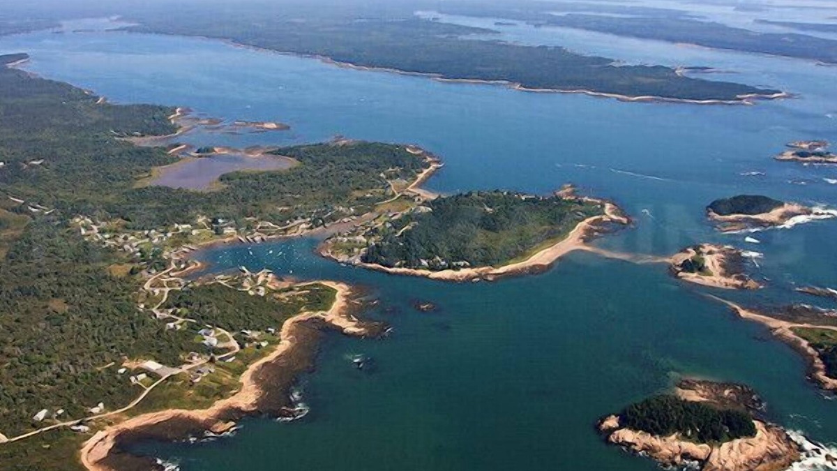 Corea Cabin | Corea, Across the Bay From Bar Harbor, Is Really Down East