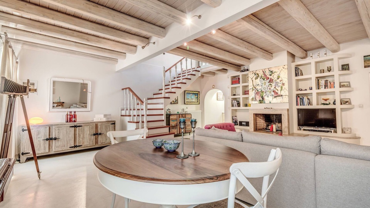 Corfu Town House | Corfu House of Art Suites★Golden Suite★Anemomylos