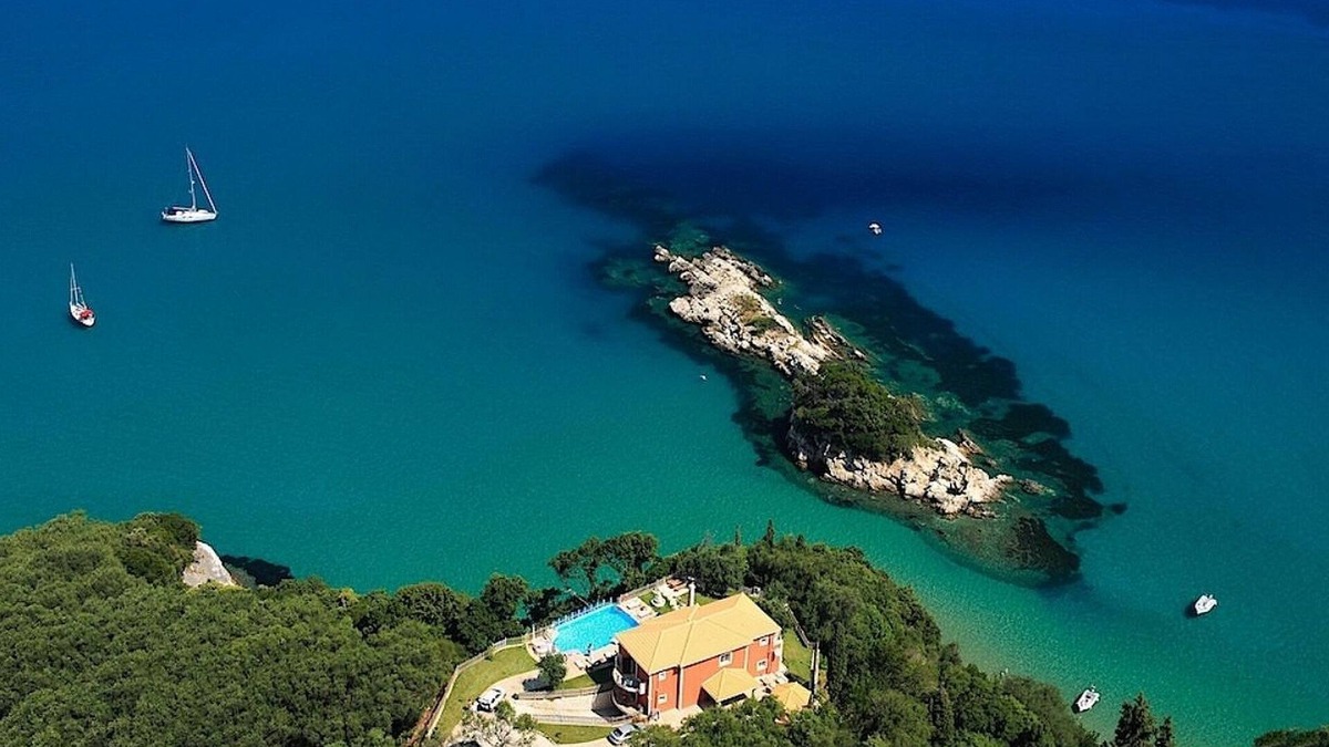 Agios Spyridon Corfu Villa | Corfu,St Spyridon NE, Luxury,on the beach,privacy,heated pools,-1038271