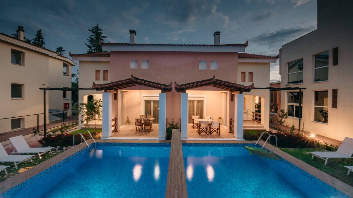 Vrahati House | Corinthian Village