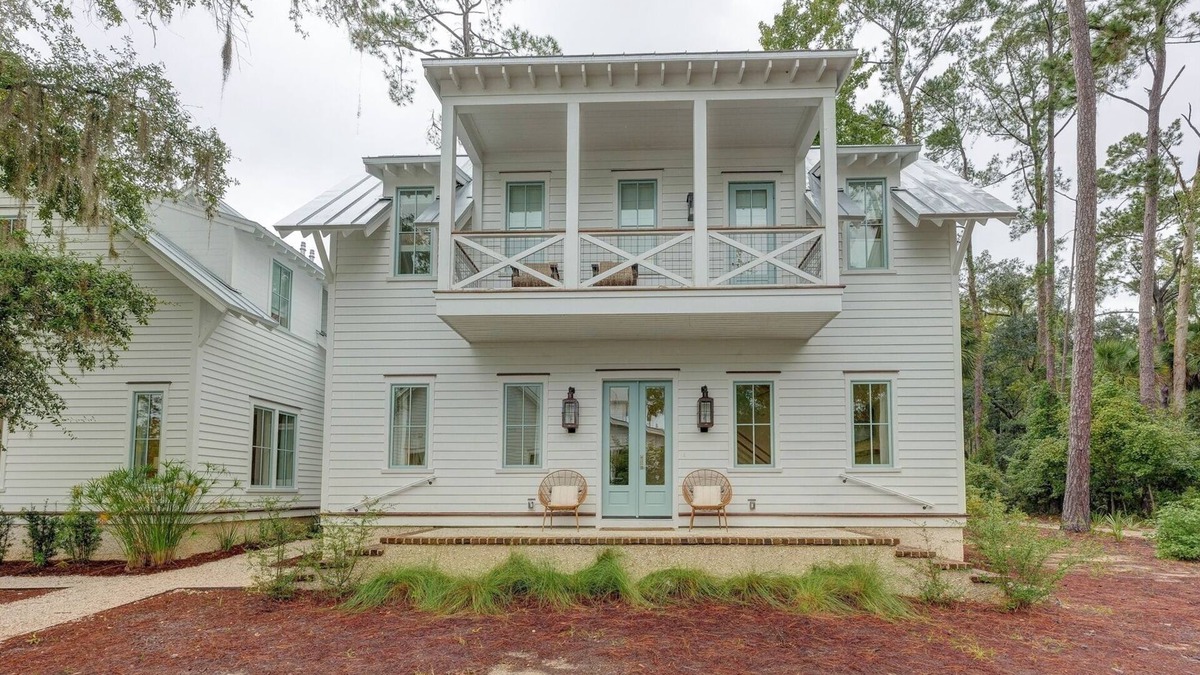 Palmetto Bluff Cottage | Corley Cottage 327 - GOLF CART AND BIKES INCLUDED!