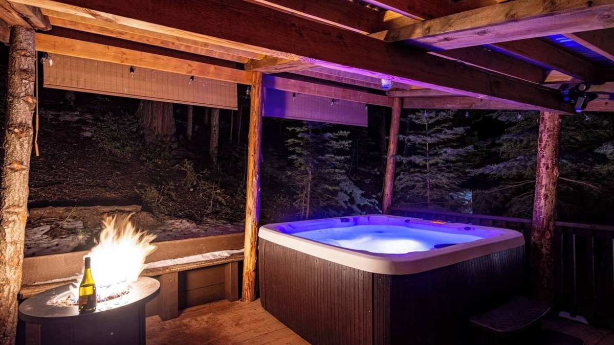 Sugar Pine Cabin | Corlieu Falls Cabin in Sugar Pine with Gazebo, Hot tub, fire-pit and front porch bar top