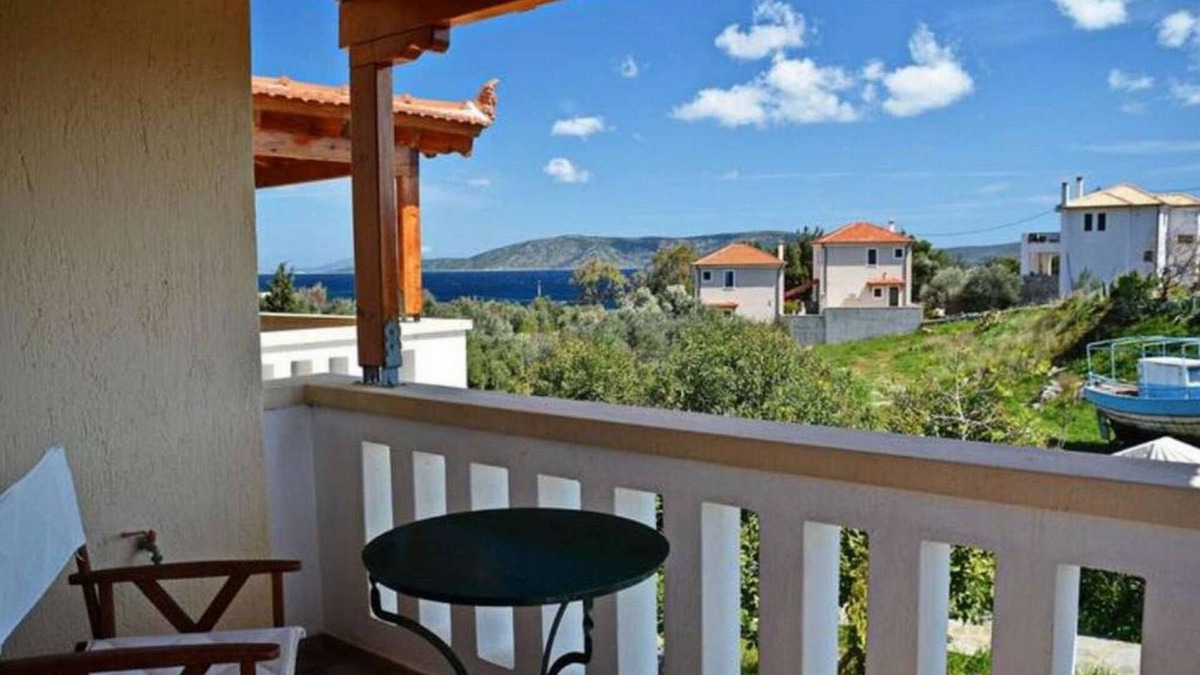 Steni Vala Apartment | Corn House Albatross - Alonnisos Steni Vala