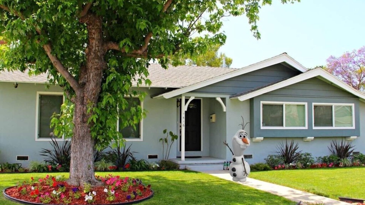 Hermosa Village House | Corner Lot Private House Near Disneyland | Private Hot Tub | Quiet Neighborhood