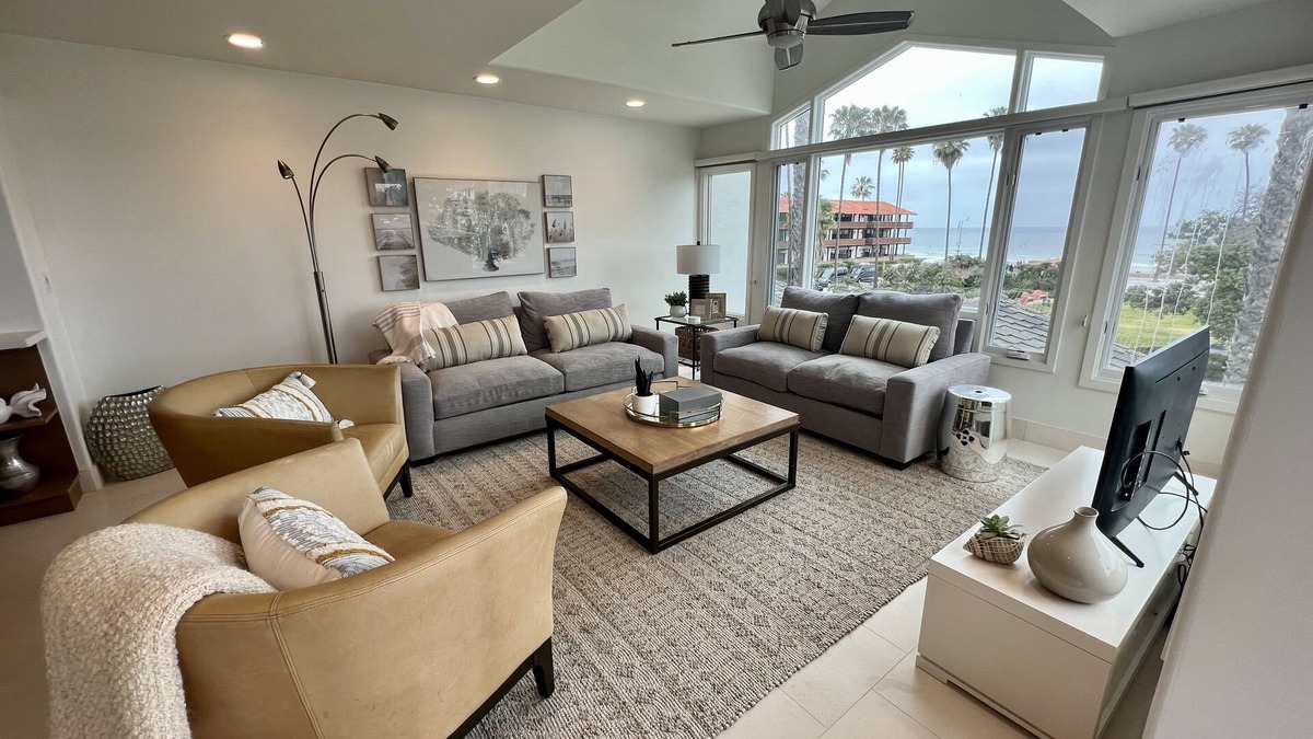 La Jolla Shores Condo | Corner Penthouse overlooking La Jolla Shores