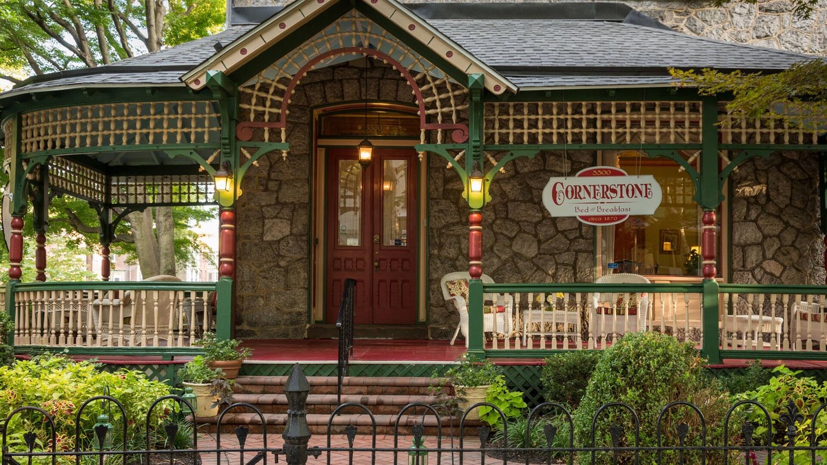 Powelton Village Bed & Breakfast | Cornerstone Bed and Breakfast