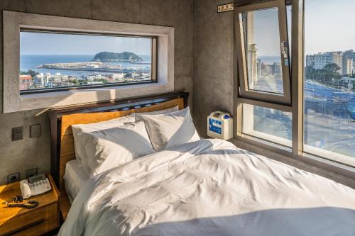 Seogwipo City Hotel | Cornerstone Hotel
