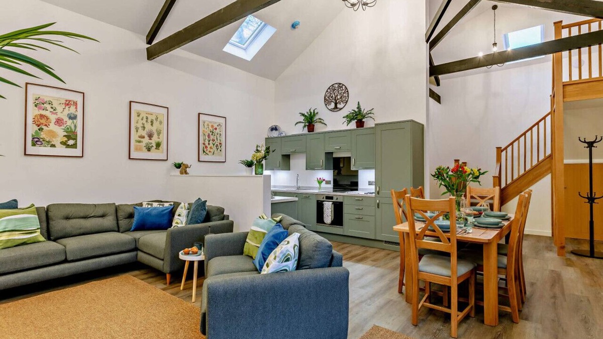 Kenn House | Cornmill - Orange Elephant