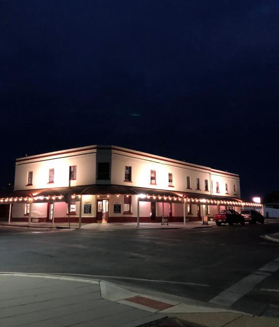 Wallaroo Hotel | Cornucopia hotel