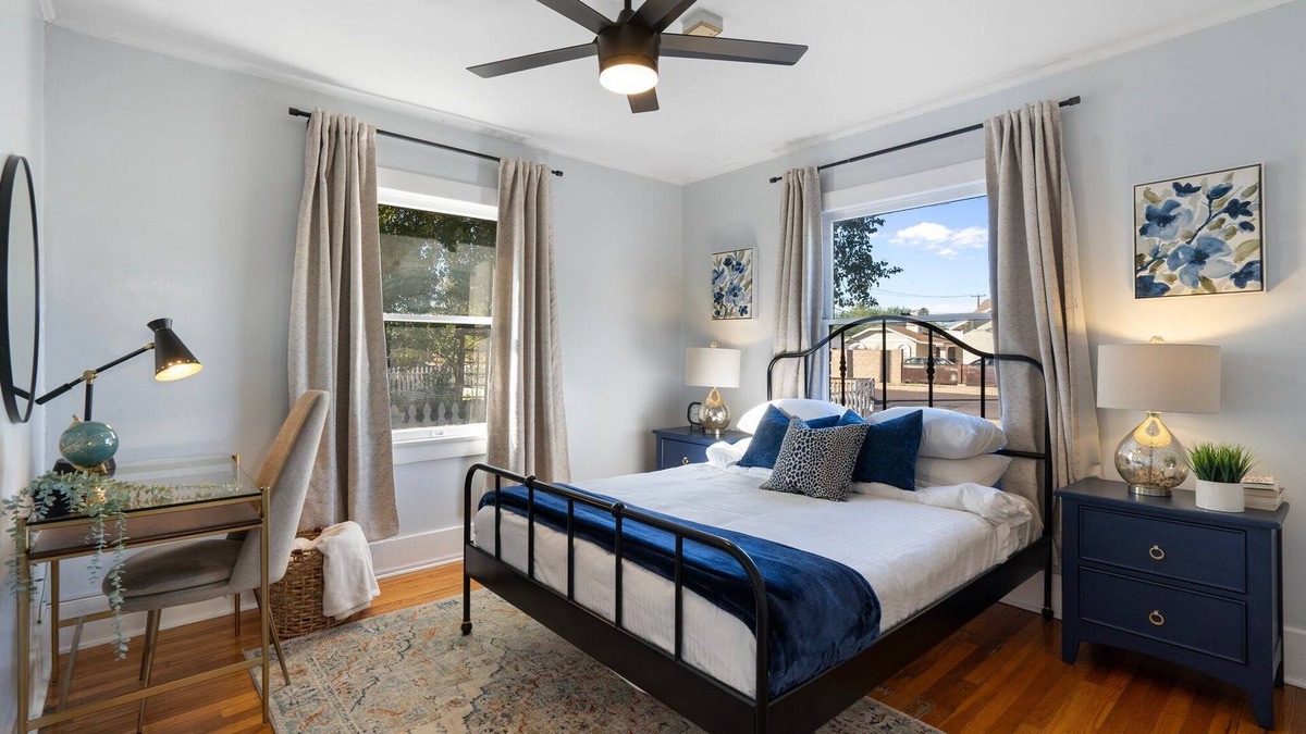 Coronado House | Coronado Casa