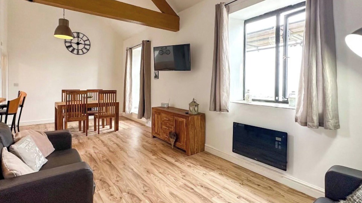 Mow Cop Cottage | Coronation Mill Apartment