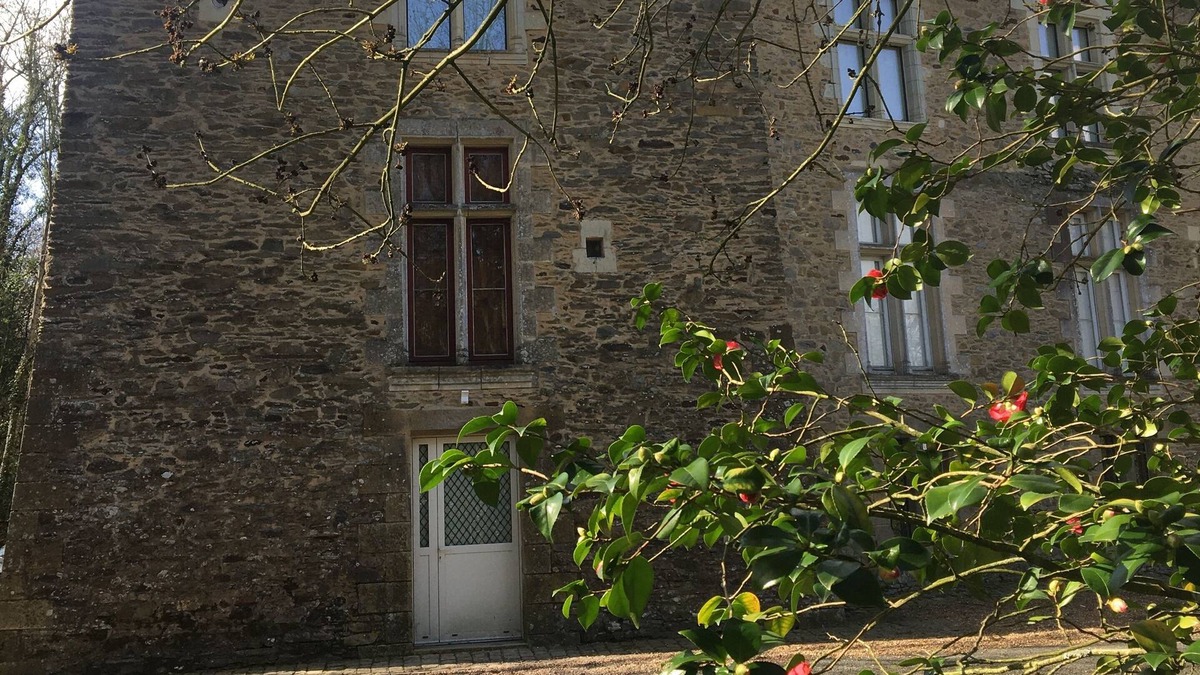 La Ferriere-de-Flee Apartment | Corporate Apartment