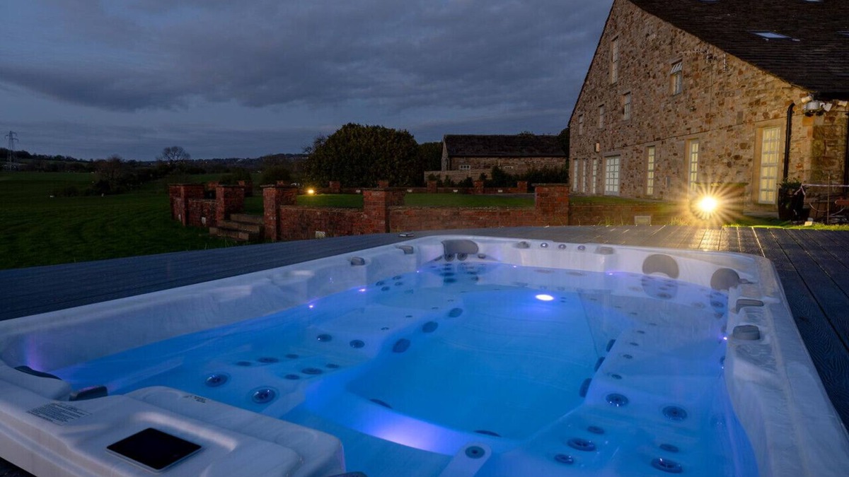 Burnley House | Corporate, Retreat Stays, Team Building, Birthday Celebrations