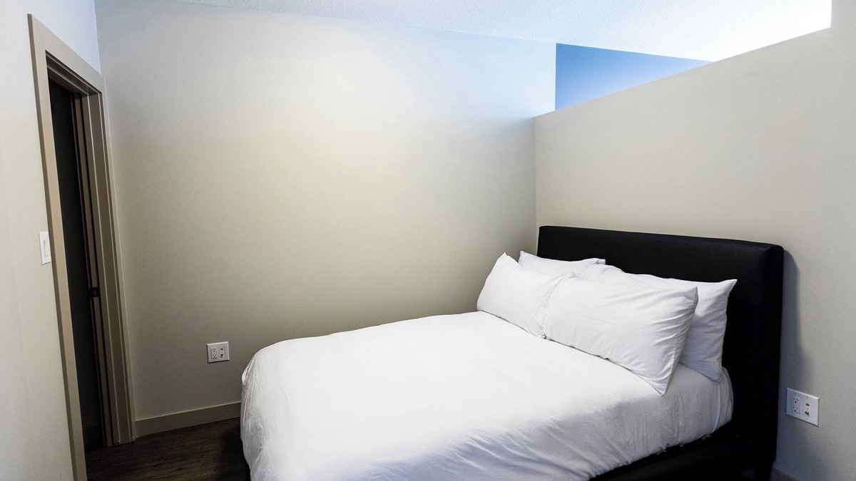 Downtown Edmonton Apartment | Corporate Stays Mayfair Apartments