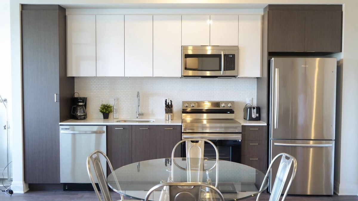 Saint-Laurent Apartment | Corporate Stays - Stylish 1BR Apartment with Rooftop Terrace