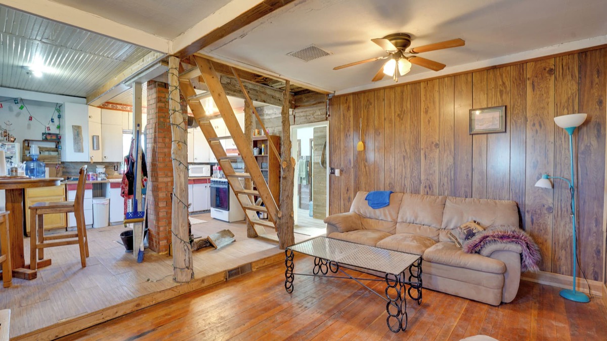 Lindsay Cottage | Corral Creek Cow Camp: Pet-friendly Circle Cabin