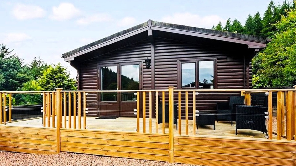 Dollar Cottage | Corrie Lodge - sleeps 4 guests in 2 bedrooms