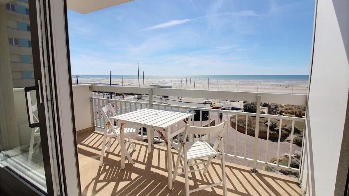 Hardelot-Plage Apartment | CORSAIRES R2: 1 bedroom apartment on the seafront for 4 people on Hardelot Plage