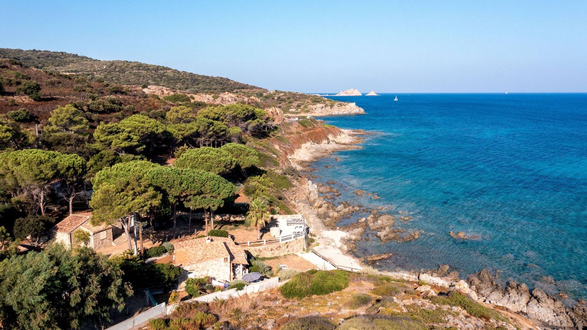 Occhiatana House | Corse Ile Rousse Bord de mer loc n°8 Résidence Saint Vincent
