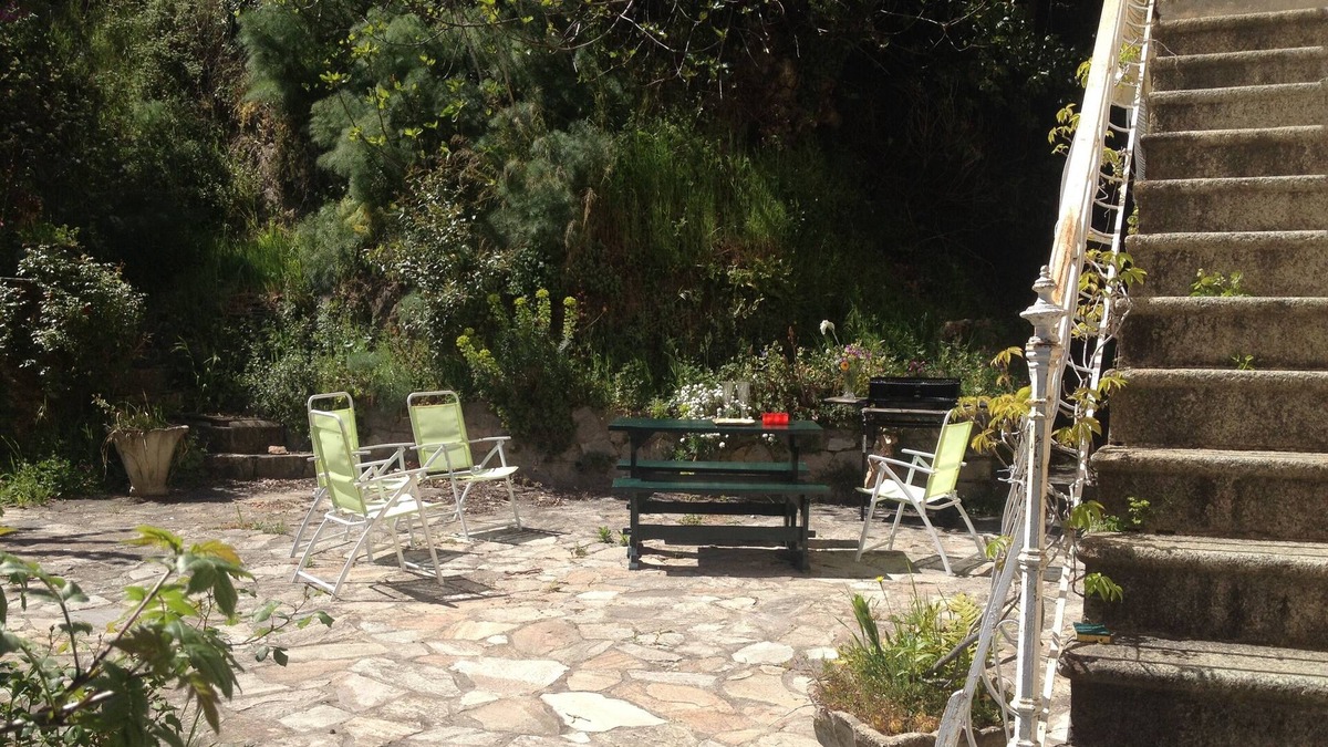 Guiselle Apartment | Corte apartment with garden and terrace