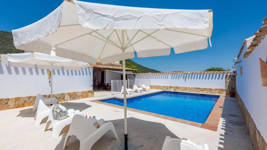 Las Lagunillas House | Cortijo El Llano Priego de Córdoba by Ruralidays