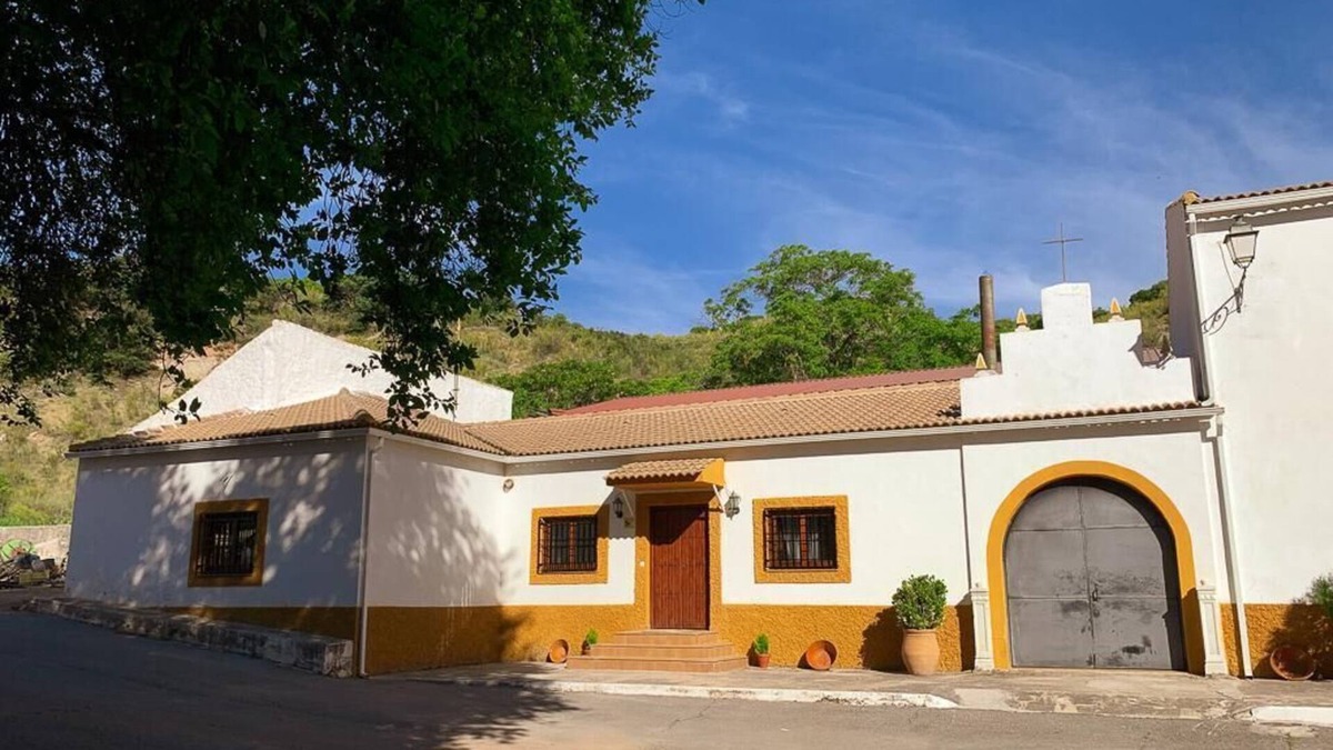 Huelma House | Cortijo Las Huertas Country House