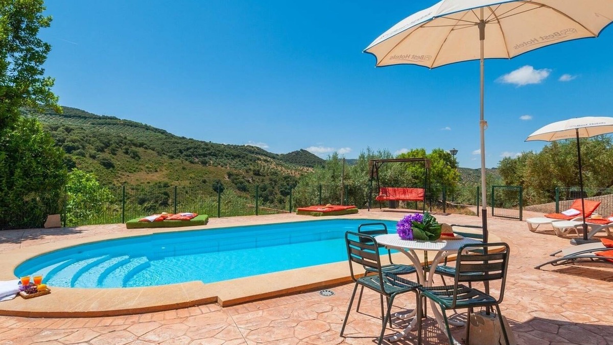 Castillo de Locubin Resort | Cortijo rural Majolero Castillo de Locubín by Ruralidays