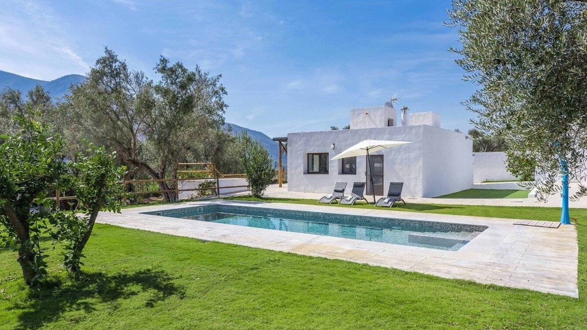 Orgiva Villa | Cortijo Villa Maroma Órgiva by Ruralidays