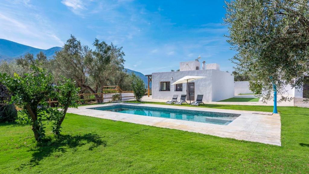 Orgiva House | Cortijo Villa Maroma Órgiva by Ruralidays