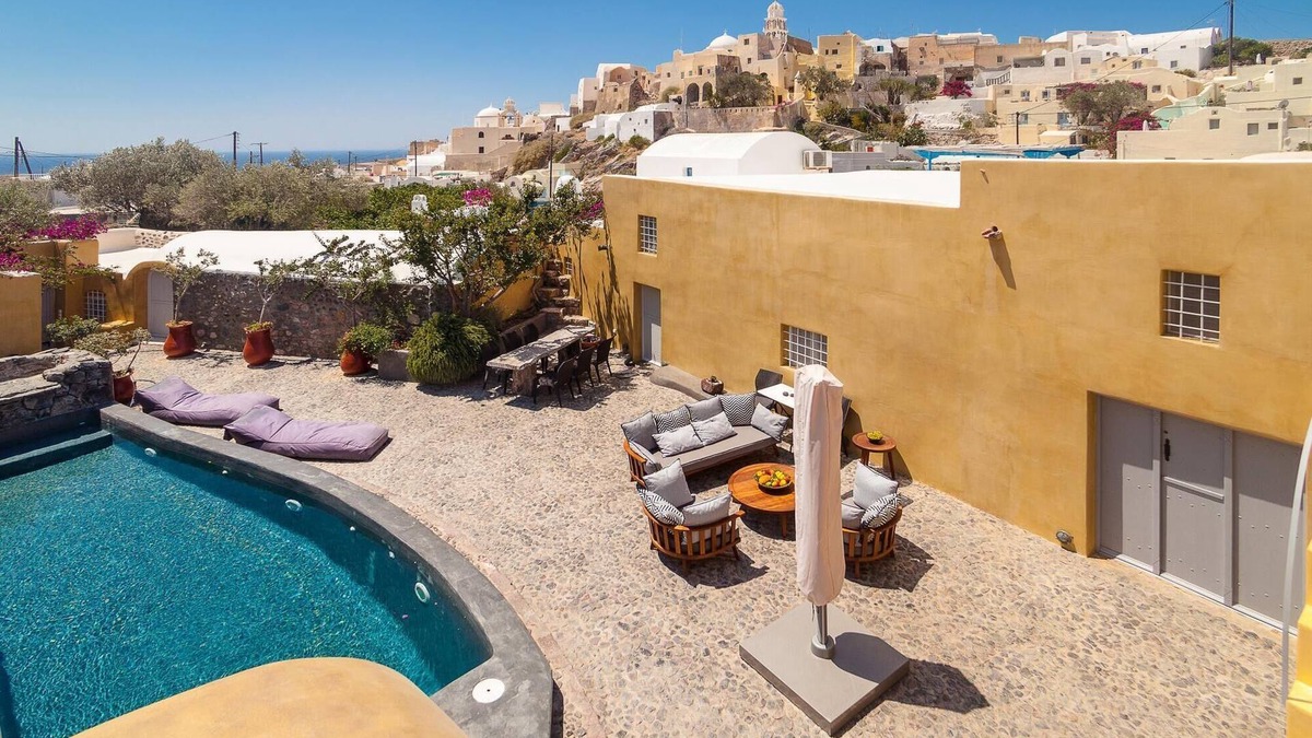 Emporio Villa | Cortile delle Stelle