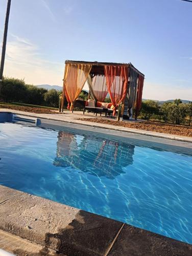 Cortona House | CORTONA Piscina e Paradiso Verde Adults Only