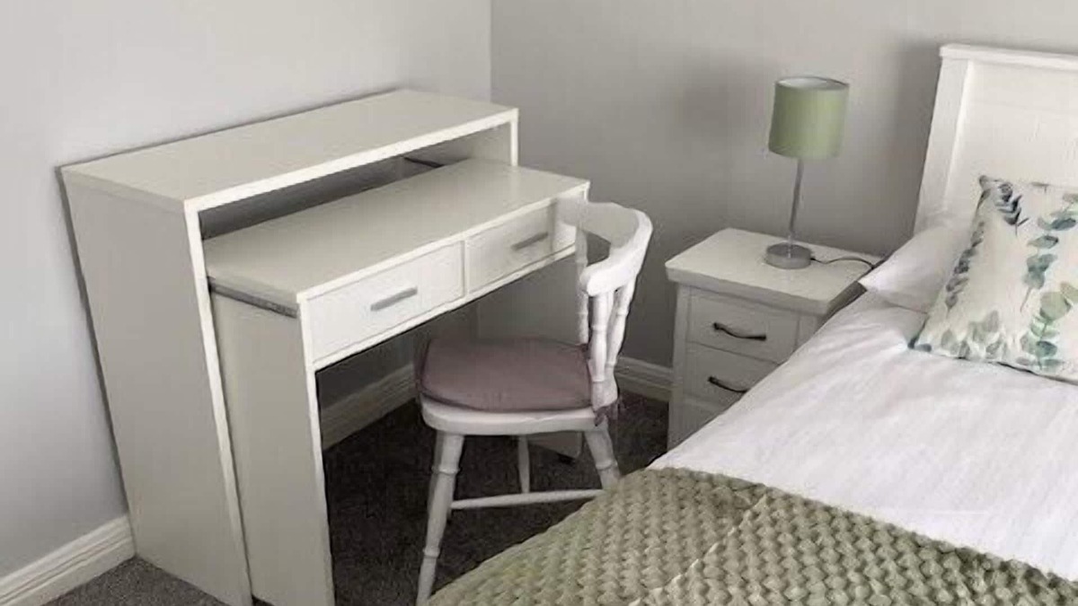 Roscoe Apartment | Cortoon Inn, Double Room 3 (1 DBL)